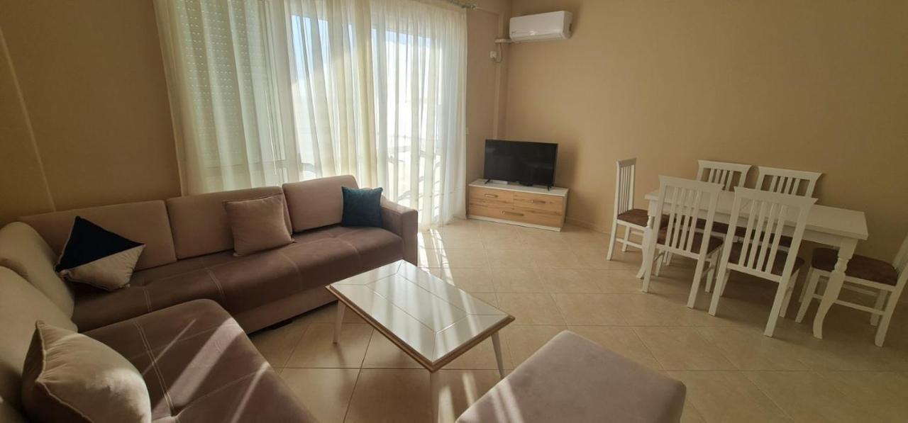 Azzura Flats Sarandë Exterior foto